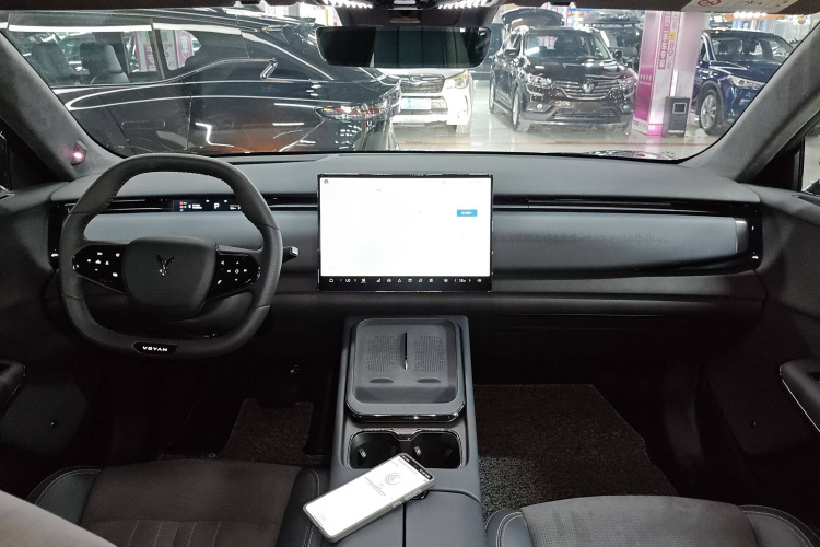 岚图汽车 岚图知音 2024款 四驱全球版中控内饰7002