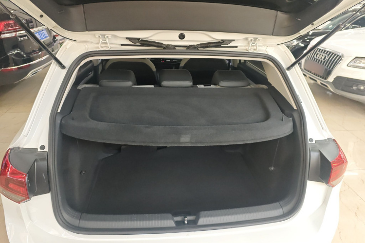 大众 高尔夫 2021款 280TSI DSG Pro机舱底盘23