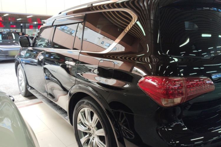 英菲尼迪QX80 2013款 5.6L 4WD车身外观6003