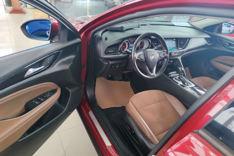 别克 君威 2017款 20T 豪华型中控内饰20