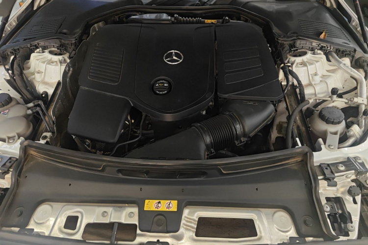 奔驰C级 2022款 改款 C 200 L 运动版局部细节24