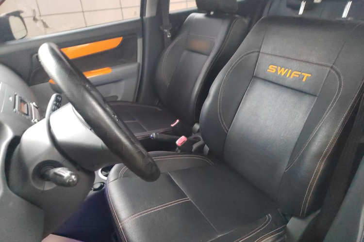 铃木 雨燕 2016款 1.5L 手动时尚型酷玩版局部细节19