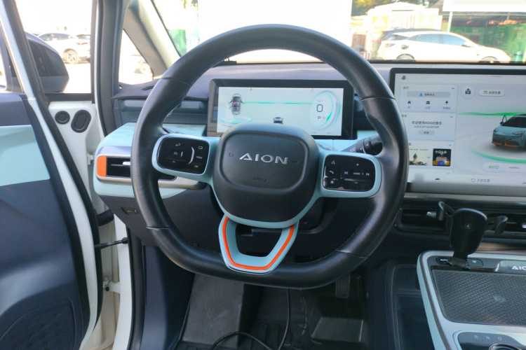 埃安 AION Y 2022款 70 智领版 磷酸铁锂中控内饰13