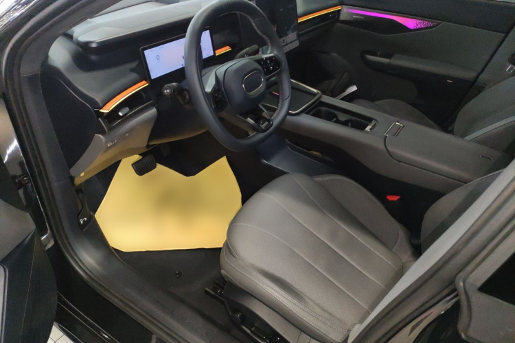 领克07 2024款 EM-P 126长续航 Halo中控内饰19