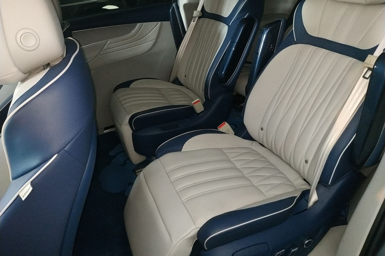 荣威iMAX8 2022款 400TGI 欢聚版中控内饰7004