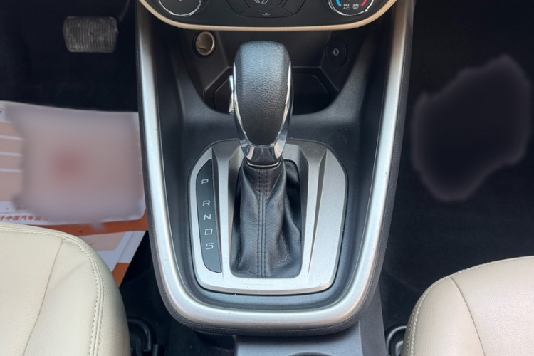 福特 福睿斯 2015款 1.5L 自动舒适型局部细节18