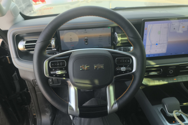 北京BJ40 2024款 2.0T 全新城市猎人版 侠客型中控内饰13