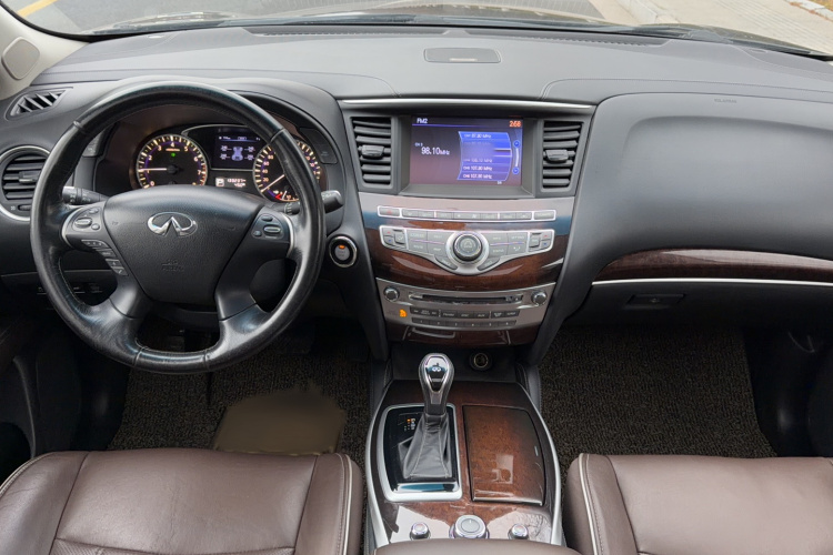 英菲尼迪QX60(进口) 2016款 2.5 S/C Hybrid 两驱卓越版 国V中控内饰7003
