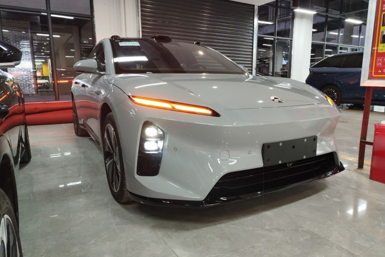 蔚来ET5T 2025款 75kWh Touring车身外观3