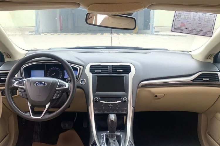 福特 蒙迪欧 2013款 2.0L GTDi200豪华型局部细节18