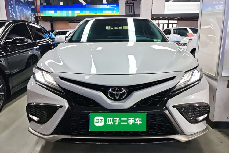 丰田 凯美瑞 2021款 2.5S 锋尚版车身外观2