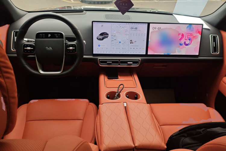 理想汽车 理想L8 2025款 Max 智能焕新版中控内饰7002
