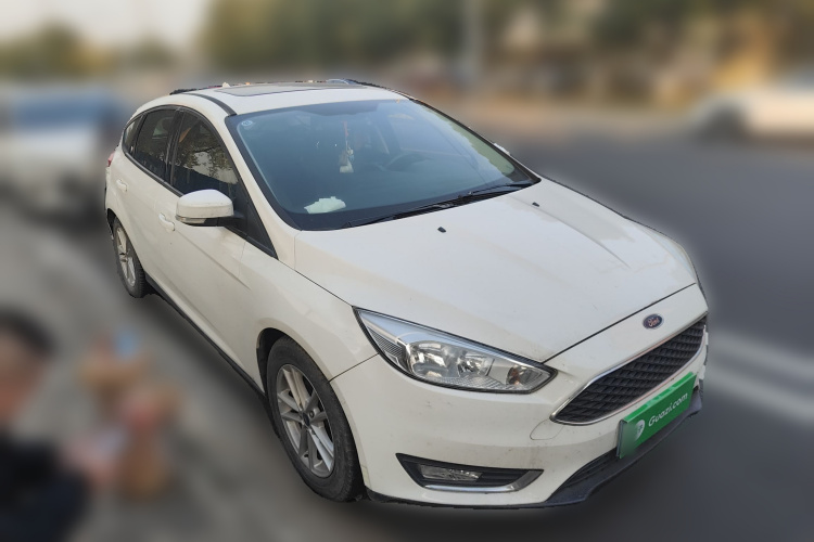 福特 福克斯 2017款 两厢 1.6L 自动风尚型智行版车身外观6002