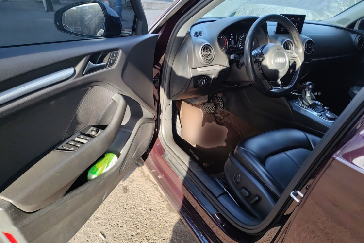 奥迪A3 2014款 Sportback 35 TFSI 自动时尚型中控内饰20