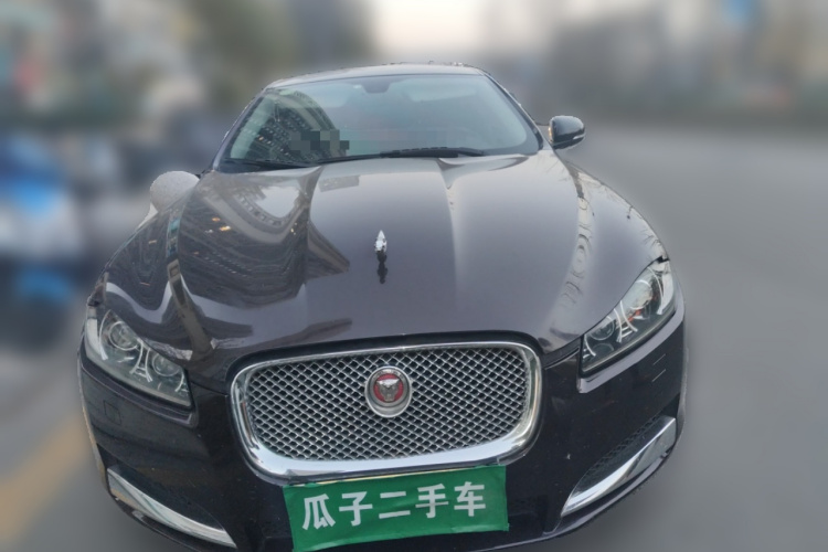 捷豹XF 2015款 XF 2.0T 豪华版车身外观6001