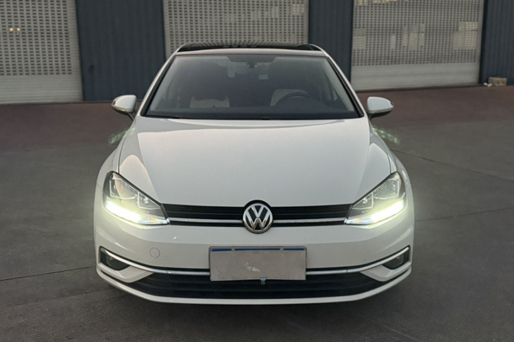 大众 高尔夫 2020款 200TSI DSG舒适进取版车身外观6006