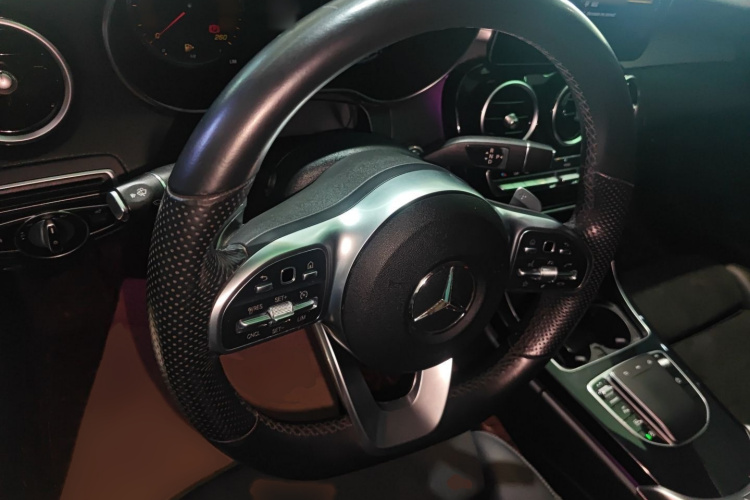 奔驰C级 2020款 改款 C 260 运动版局部细节13