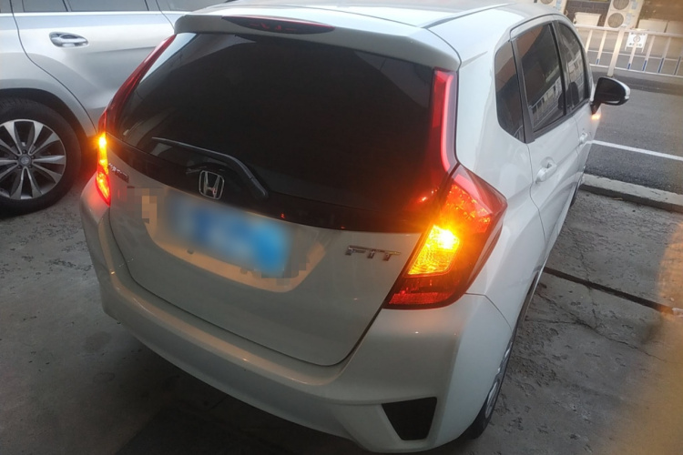 本田 飞度 2014款 1.5L LX CVT舒适型车身外观6005