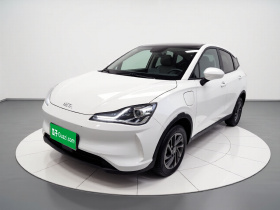 哪吒汽车 哪吒V 2021款 标准续航娱乐版