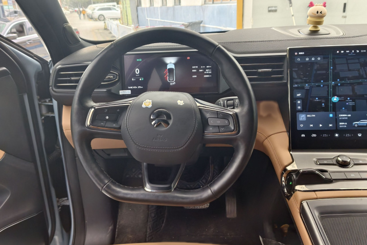 蔚来ES6 2020款 420KM 运动版中控内饰7005