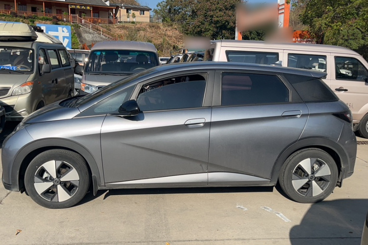 比亚迪 海豚 2023款 420km 自由版车身外观6003