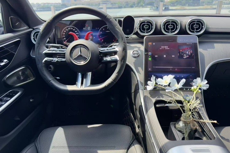 奔驰C级 2024款 C 260 L 皓夜运动版局部细节13