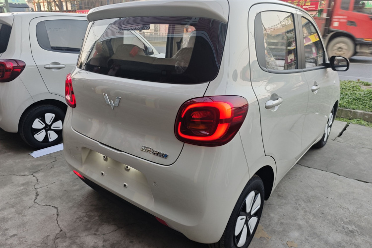 五菱汽车 宏光MINIEV 2025款 四门版 进阶款车身外观7