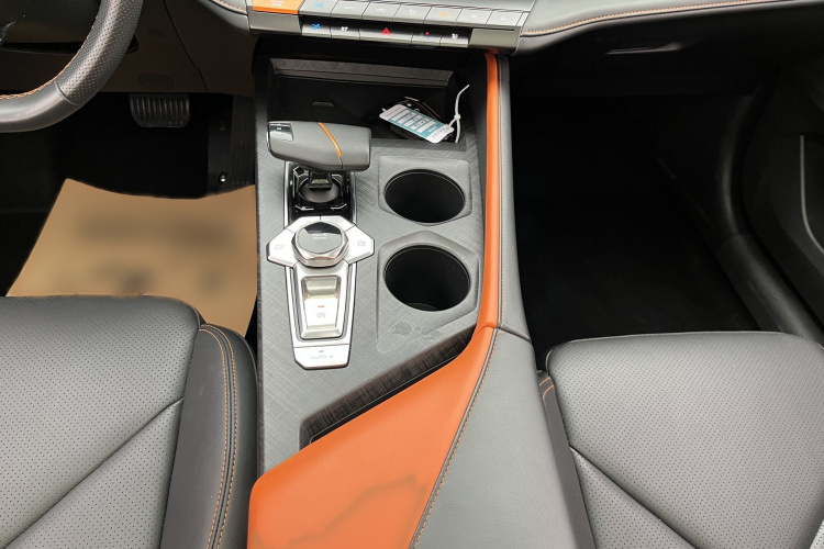 长安UNI-V 2022款 1.5T 智慧领航型中控内饰7005