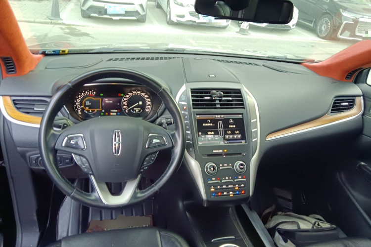 林肯MKC 2016款 2.0T 四驱尊雅版中控内饰12