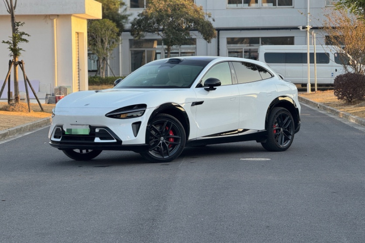 小米汽车 小米YU7 2025款 超长续航高性能四驱Max版车身外观6008