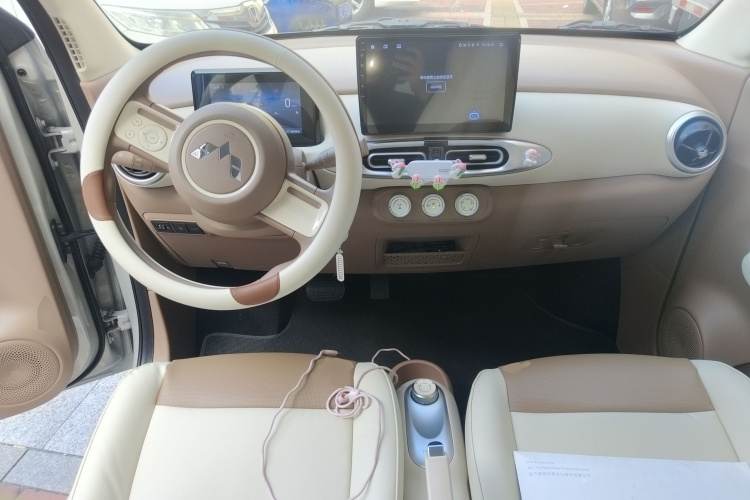 五菱汽车 宏光MINIEV 2025款 四门版 进阶款中控内饰12