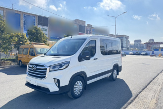 上汽大通MAXUS 新途V90 2020款 2.0T手动运杰版前驱后单胎短轴中顶6座