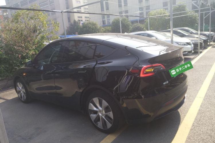 特斯拉 Model Y 2022款 改款 后轮驱动版车身外观6003