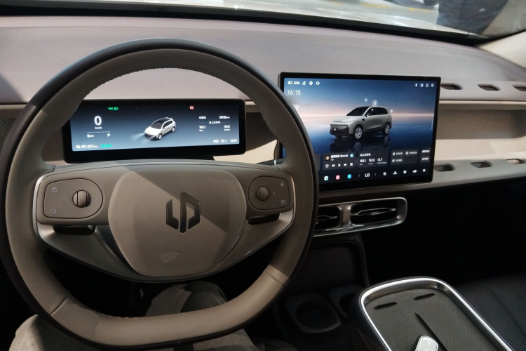 零跑汽车 零跑B10 2025款 510悦享版中控内饰12