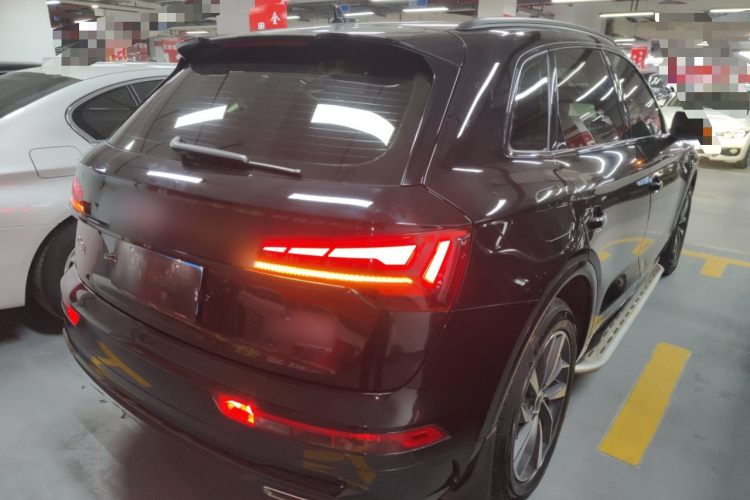 奥迪Q5L 2024款 40 TFSI 豪华动感型车身外观6005