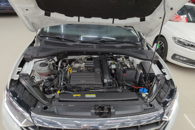 大众 速腾 2021款 200TSI DSG舒适智联版机舱底盘24