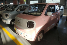 奔腾小马 2025款 222km 灵动马