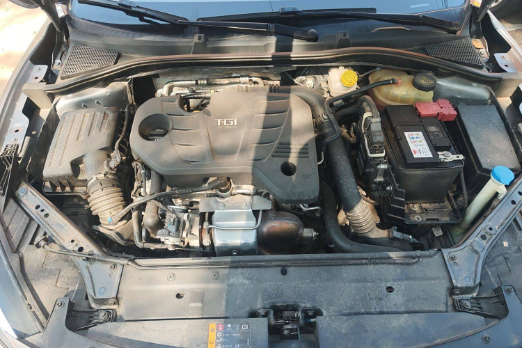 名爵 MG6 2021款 1.5T 自动领潮版机舱底盘24