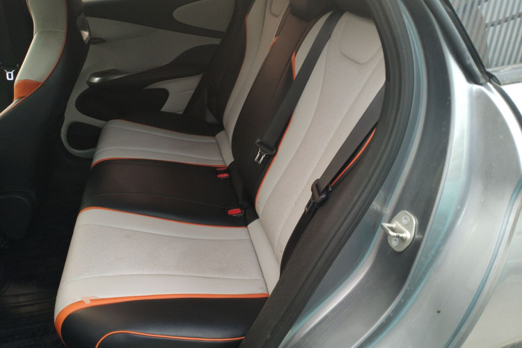 比亚迪 海豚 2021款 405km 时尚版中控内饰7004