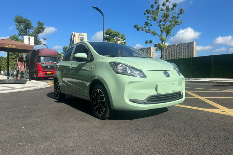 长安欧尚 奔奔E-Star 2021款 国民版 心悦版 磷酸铁锂（31.18kWh）车身外观6001