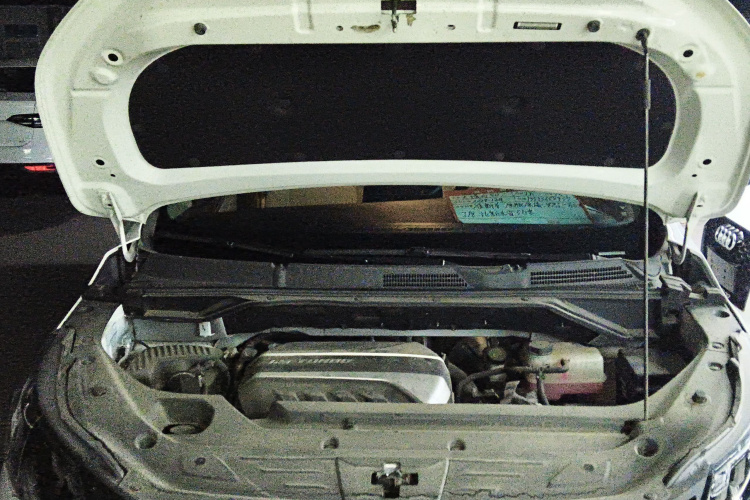 上汽大通MAXUS 大通G50 2023款 1.5T 手动畅游A机舱底盘24