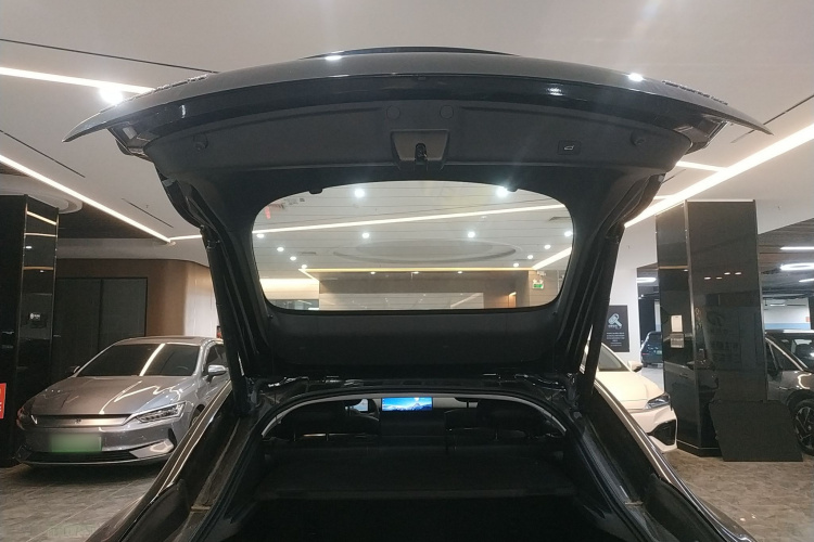 宝骏享境 2025款 纯电 600km标准版机舱底盘23