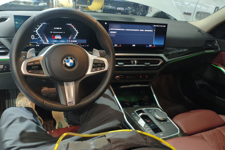 宝马3系 2023款 325Li M运动套装中控内饰12