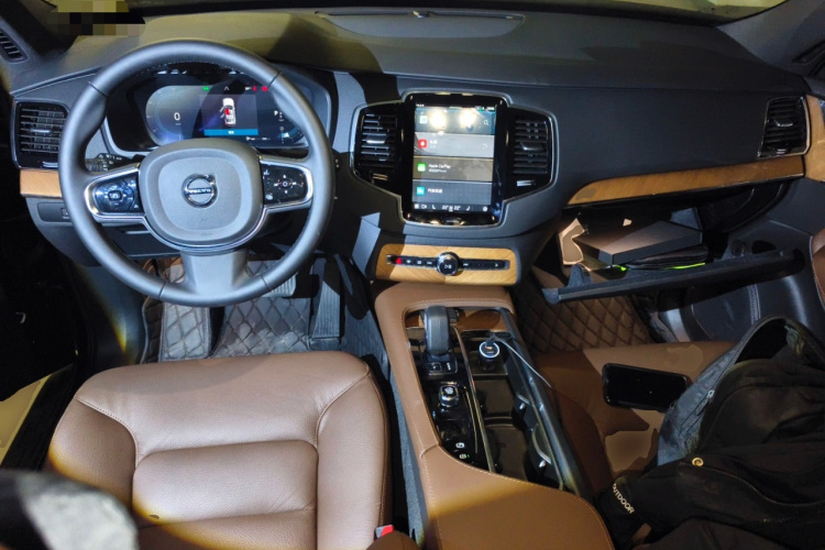 沃尔沃XC90 2024款 B6 智逸豪华版 7座中控内饰12
