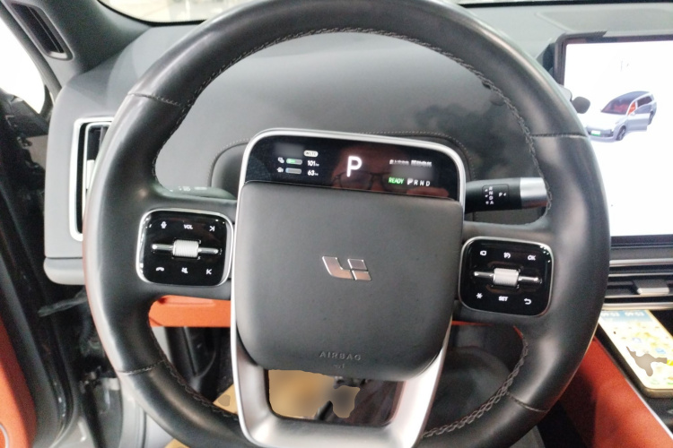 理想汽车 理想L9 2022款 Max中控内饰13