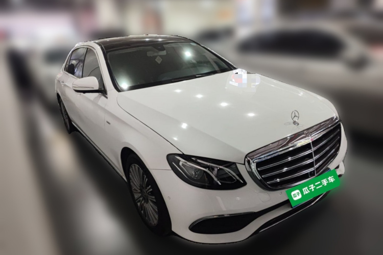 奔驰E级 2020款 E 300 L 豪华型车身外观3