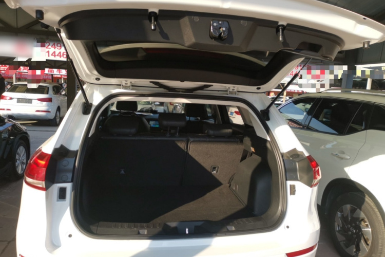 哈弗H6 2020款 1.5GDIT 自动铂金冠军版机舱底盘23