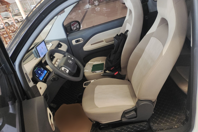 奇瑞 QQ冰淇淋 2024款 205km 圣代Pro中控内饰19