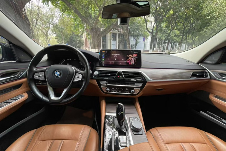 宝马6系GT 2021款 630i 豪华设计套装中控内饰7002