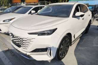 长安UNI-K 智电iDD 2022款 蓝鲸iDD 130km 1.5T 尊贵型